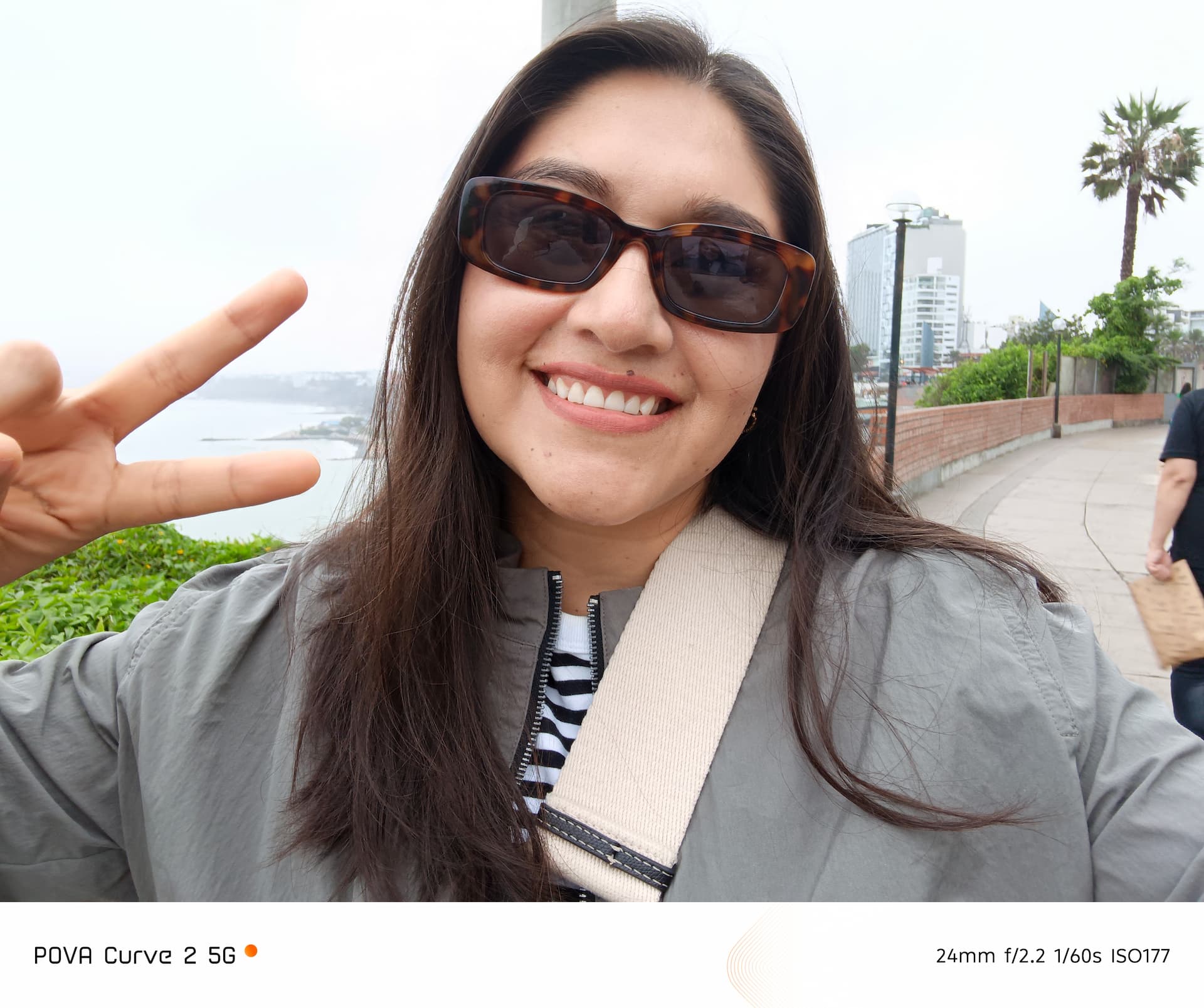 TECNO POVA Curve 2 5G 3SELFIE1