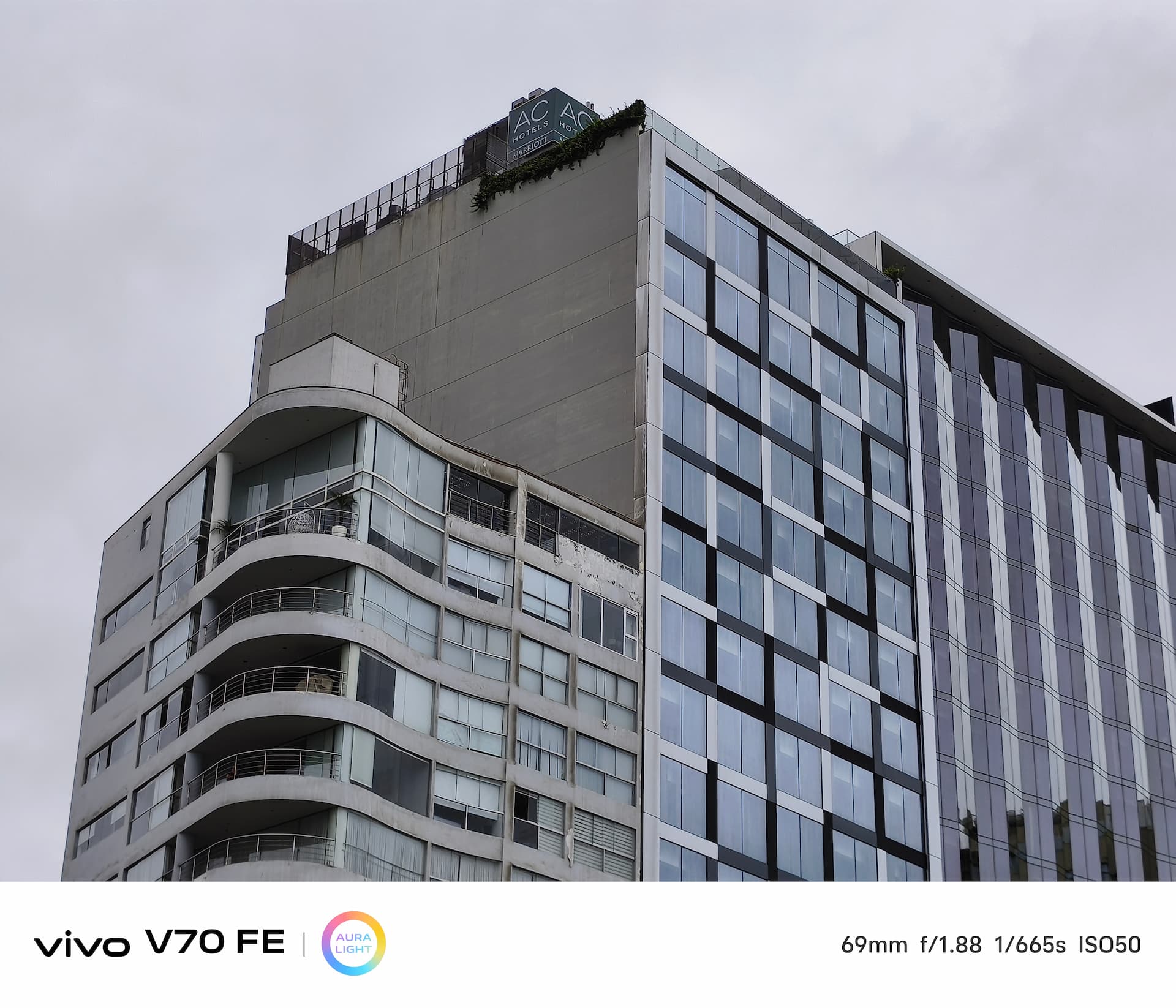 Reseña y análisis del vivo V70 FE: ¿vale la pena comprarlo? principal 5x