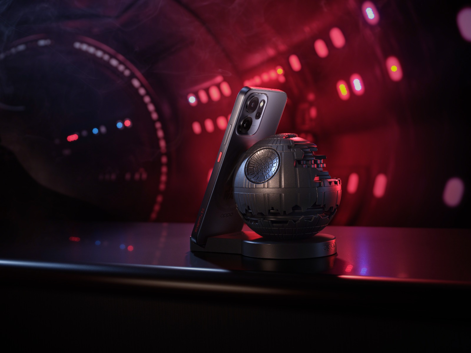 OPPO lanza el Reno14 F Edición Limitada Lado Oscuro en Perú precio