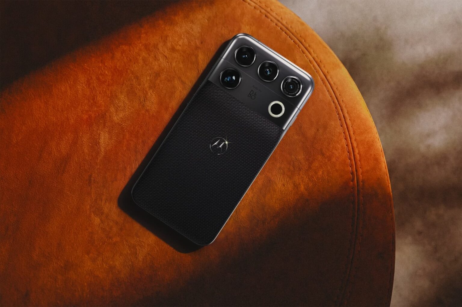 Motorola signature 27: Snapdragon 8 Elite Extreme Gen 6, cámara de 200 MP e IA con Gemini Motorola signature 27: Snapdragon 8 Elite Extreme Gen 6, cámara de 200 MP e IA con Gemini