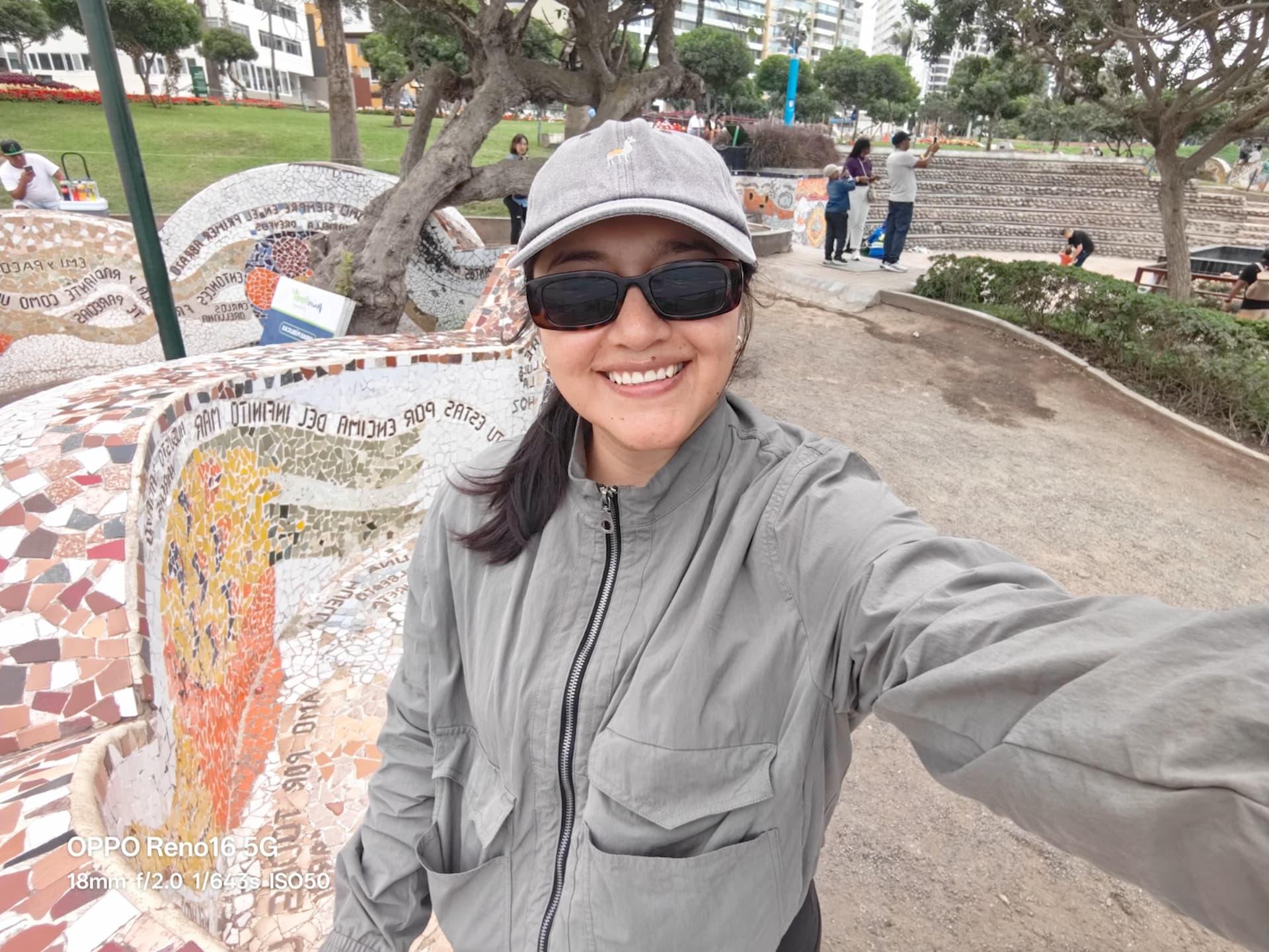 OPPO Reno16 5G Selfie