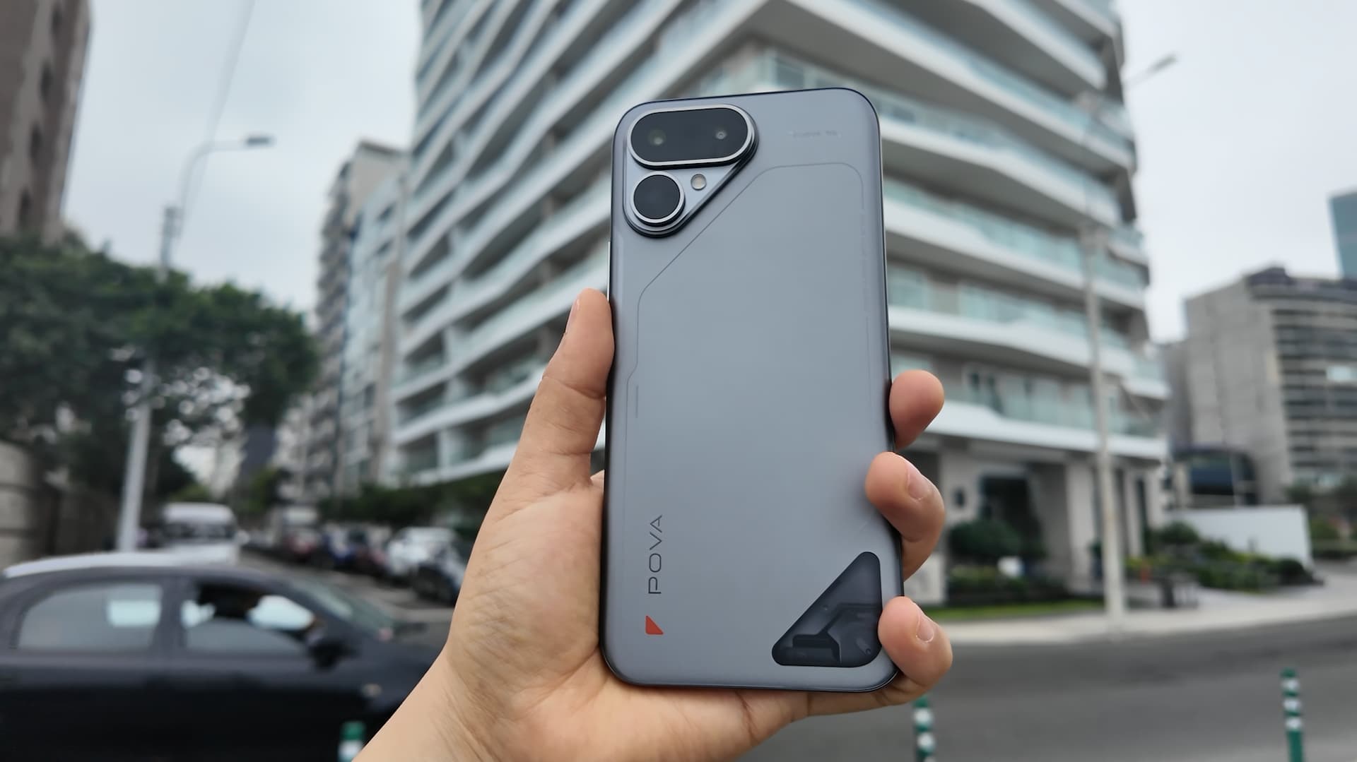 TECNO POVA Curve 2 5G diseño