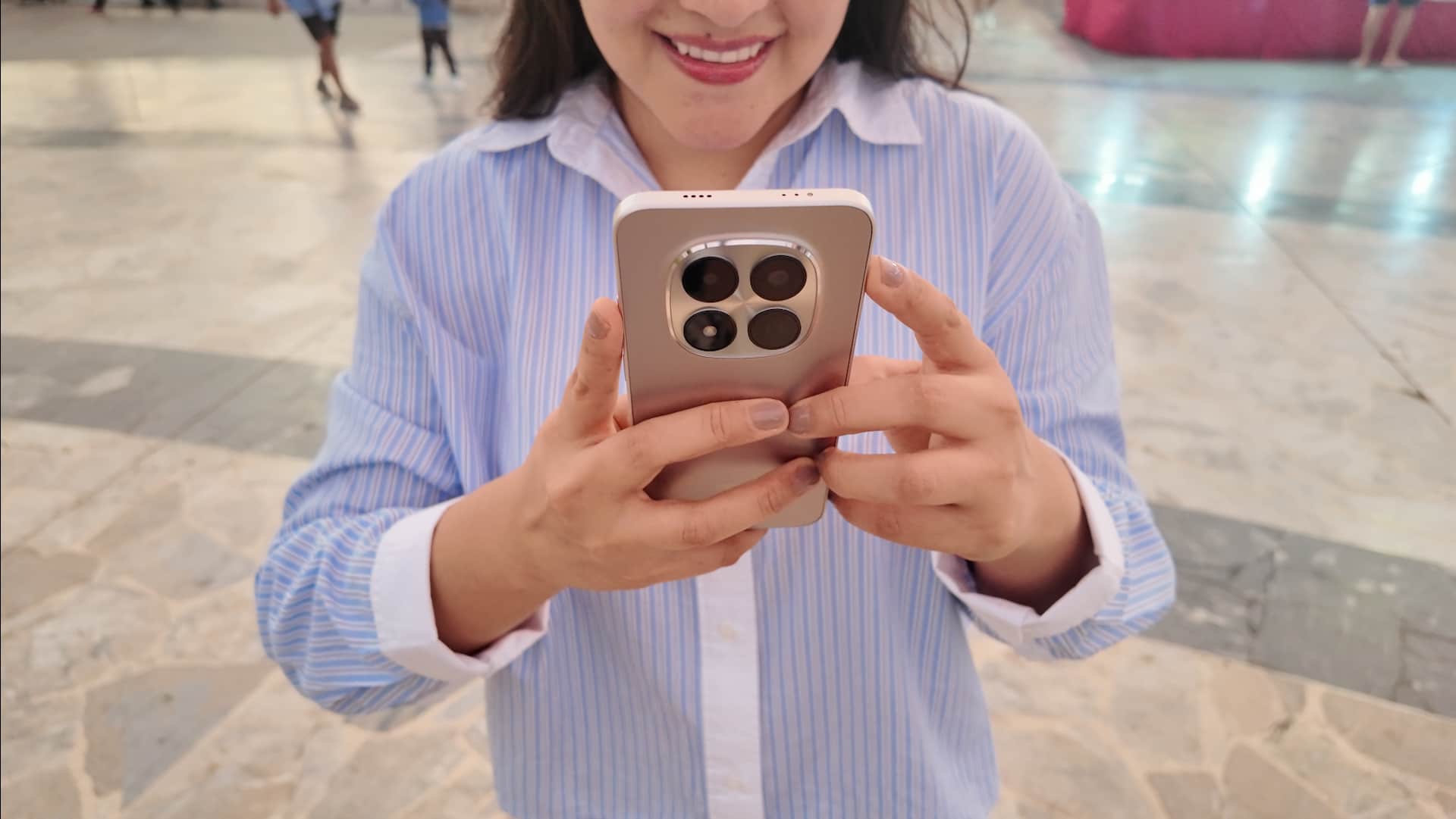 Redmi note 15 Pro 5G Selfie frontal